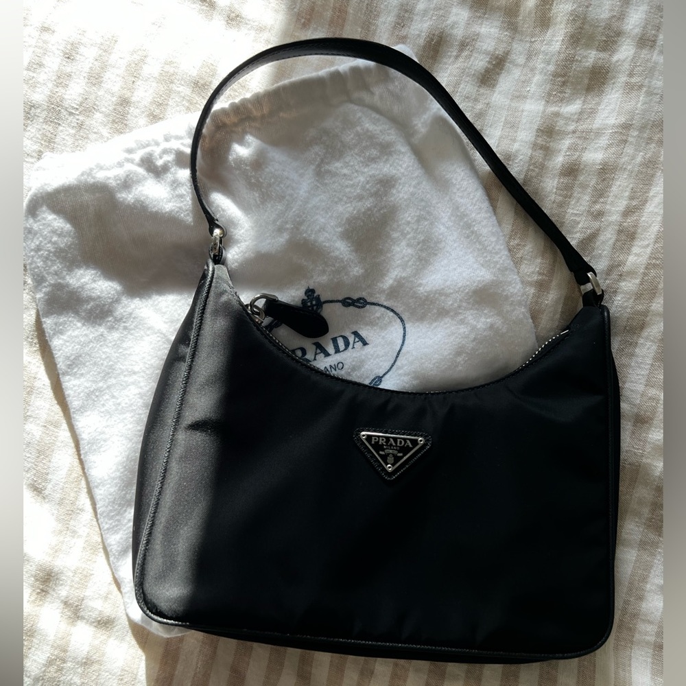 PRADA re-edition 2005 shoulder bag